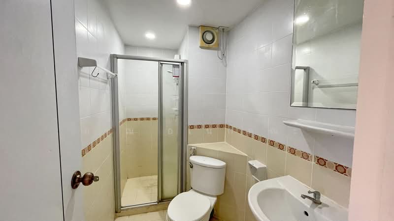 Assakan Place Ladprao 85, Bangkok, 2 Lat Phrao 85 Alley, Khlong Chaokhun Sing, Wang Thonglang, Bangkok, 2 Bedrooms, 37 sqm, Condo For Rent, by อรุณ อเนกคุณะ, 500297907 - DDproperty.com