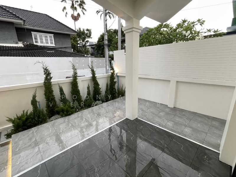 ขายบ้านเดี่ยวตกแต่งใหม่ : ซอยนวมินทร์ 127, กรุงเทพ, นวมินทร์, นวลจันทร์, บึงกุ่ม, กรุงเทพ, 350 ตร.ม., บ้านเดี่ยว ขาย, โดย Poonyaporn Veerabulyarit, 500297924 - DDproperty.com