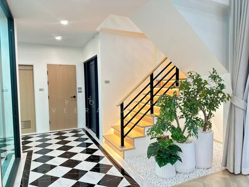 ขายบ้านเดี่ยวตกแต่งใหม่ : ซอยนวมินทร์ 127, Bangkok, นวมินทร์, Nuan Chan, Bueng Kum, Bangkok, 3 Bedrooms, 350 sqm, Single Detached House For Sale, by Poonyaporn Veerabulyarit, 500297924 - DDproperty.com