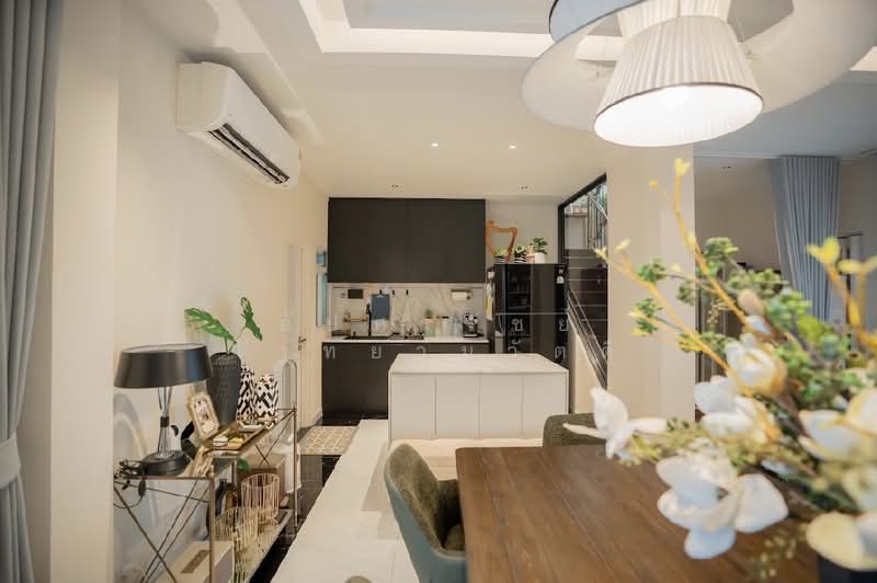 Grand Bangkok Boulevard Rama 9 - Srinakarindra, Bangkok, Krungthep Kritha 17 Alley, Thap Chang, Saphan Sung, Bangkok, 4 Bedrooms, 335 sqm, Single Detached House For Sale, by อัปศรรัชย์ ไวทยานุวัตติ, 500297937 - DDproperty.com