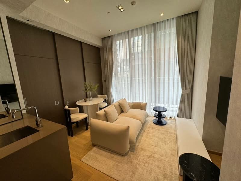 28 Chidlom, Bangkok, 28 Chit Lom Alley, Lumphini, Pathum Wan, Bangkok, 1 Bedroom, 40 sqm, Condo For Rent, by Decalf Simon, 500297938 - DDproperty.com