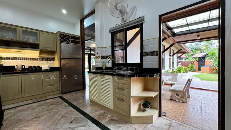 Pet Friendly Thai Bali Villa for Rent at Maprachan Lake, Chon Buri (Pattaya), Pornprapanimit Road 34, Bang Lamung, Bang Lamung (Pattaya), Chon Buri (Pattaya), 3 Bedrooms, 350 sqm, Villa For Rent, by Siwas Thepphabut, 500297960 - DDproperty.com