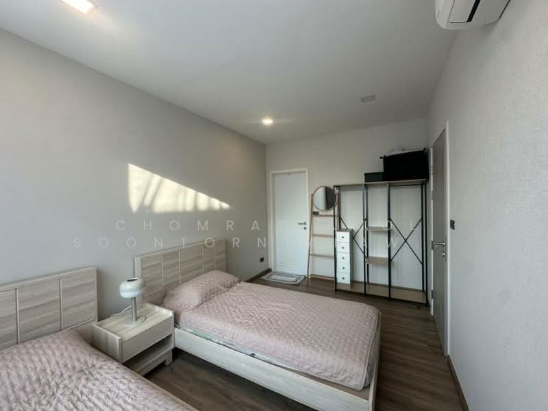 Patio Ratchayothin, Bangkok, Phahonyothin 32, Chan Kasem, Chatuchak, Bangkok, 3 Bedrooms, 367 sqm, Townhouse For Rent, by Chomratkamol Soontorntarawong (Gor), 500297997 - DDproperty.com