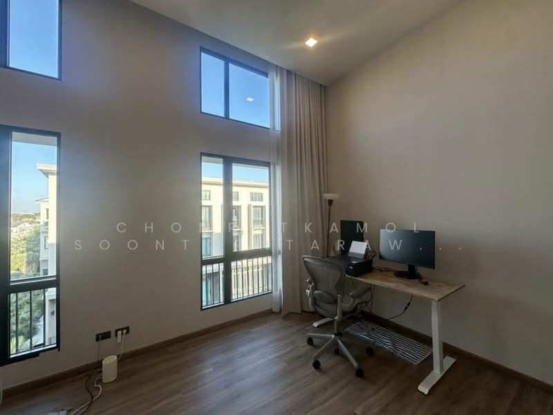 Patio Ratchayothin, Bangkok, Phahonyothin 32, Chan Kasem, Chatuchak, Bangkok, 3 Bedrooms, 367 sqm, Townhouse For Rent, by Chomratkamol Soontorntarawong (Gor), 500297997 - DDproperty.com