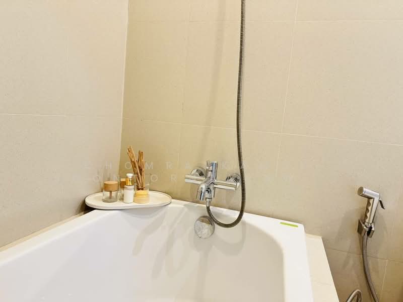 Noble Solo, Bangkok, 988 Thong Lo, Khlong Tan Nua, Watthana, Bangkok, 1 Bedroom, 50 sqm, Condo For Rent, by Chomratkamol Soontorntarawong (Gor), 500298082 - DDproperty.com