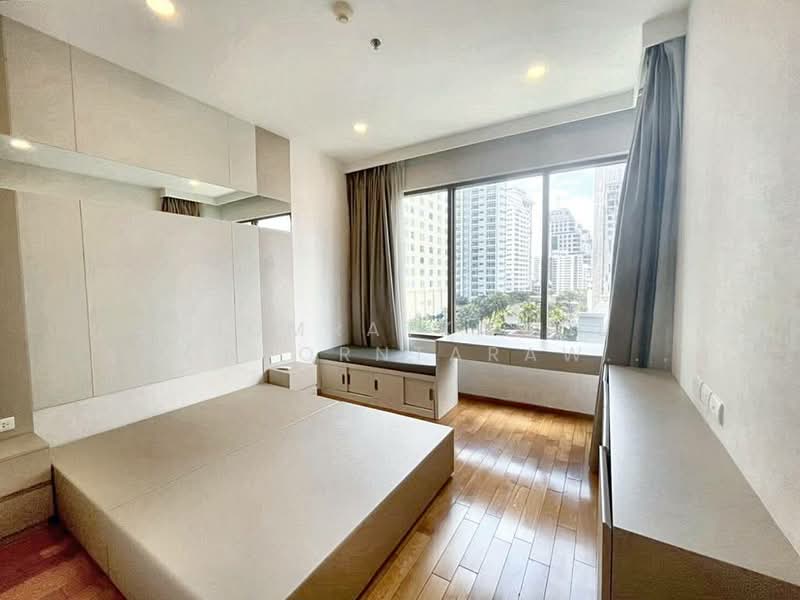 The Emporio Place, Bangkok, 93 Soi Sukhumvit 24, Sukhumvit Road, Khong Tan, Khlong Toei, Bangkok, 3 Bedrooms, 141 sqm, Condo For Sale, by Chomratkamol Soontorntarawong (Gor), 500298088 - DDproperty.com