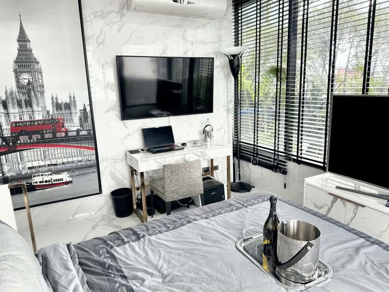 M Silom, Bangkok, 26 Narathiwas Ratchanakarin Road, Suriyawong, Bang Rak, Bangkok, 2 Bedrooms, 158 sqm, Condo For Rent, by Chomratkamol Soontorntarawong (Gor), 500298098 - DDproperty.com