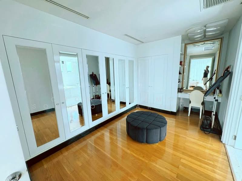 Royce Private Residences, Bangkok, 61 Soi Sukhumvit 31, Khlongtoei Nua, Watthana, Bangkok, 4 Bedrooms, 355 sqm, Condo For Sale, by Chomratkamol Soontorntarawong (Gor), 500298104 - DDproperty.com