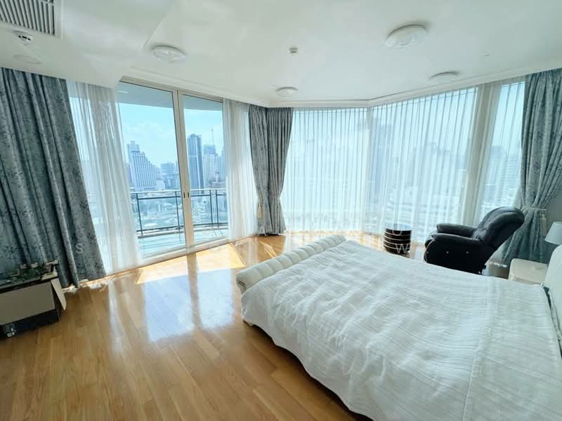 Royce Private Residences, Bangkok, 61 Soi Sukhumvit 31, Khlongtoei Nua, Watthana, Bangkok, 4 Bedrooms, 355 sqm, Condo For Sale, by Chomratkamol Soontorntarawong (Gor), 500298104 - DDproperty.com