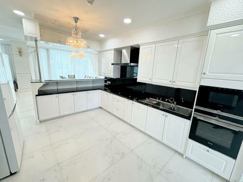 Royce Private Residences, Bangkok, 61 Soi Sukhumvit 31, Khlongtoei Nua, Watthana, Bangkok, 4 Bedrooms, 355 sqm, Condo For Sale, by Chomratkamol Soontorntarawong (Gor), 500298104 - DDproperty.com