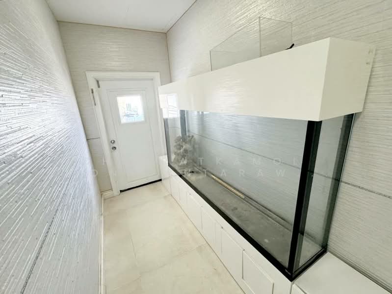 Royce Private Residences, Bangkok, 61 Soi Sukhumvit 31, Khlongtoei Nua, Watthana, Bangkok, 4 Bedrooms, 355 sqm, Condo For Sale, by Chomratkamol Soontorntarawong (Gor), 500298104 - DDproperty.com