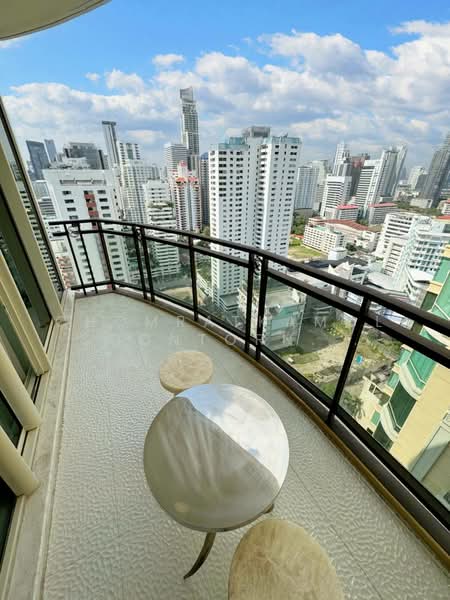 Royce Private Residences, Bangkok, 61 Soi Sukhumvit 31, Khlongtoei Nua, Watthana, Bangkok, 4 Bedrooms, 355 sqm, Condo For Sale, by Chomratkamol Soontorntarawong (Gor), 500298104 - DDproperty.com