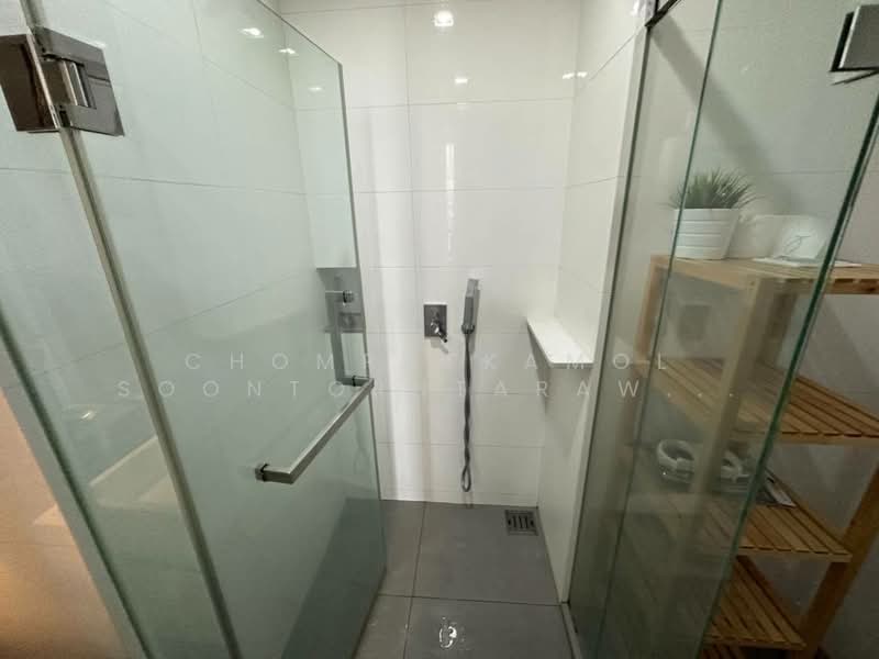 The Room Sathorn, Bangkok, 78 Pan Road, Silom, Bang Rak, Bangkok, 1 Bedroom, 50 sqm, Condo For Sale, by Chomratkamol Soontorntarawong (Gor), 500298106 - DDproperty.com