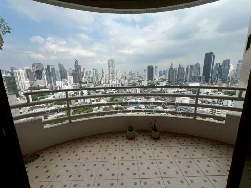 Ruamsuk Condominium, Bangkok, 12 Soi Athakravi, Khong Tan, Khlong Toei, Bangkok, 3 Bedrooms, 350 sqm, Condo For Rent, by Chomratkamol Soontorntarawong (Gor), 500298117 - DDproperty.com