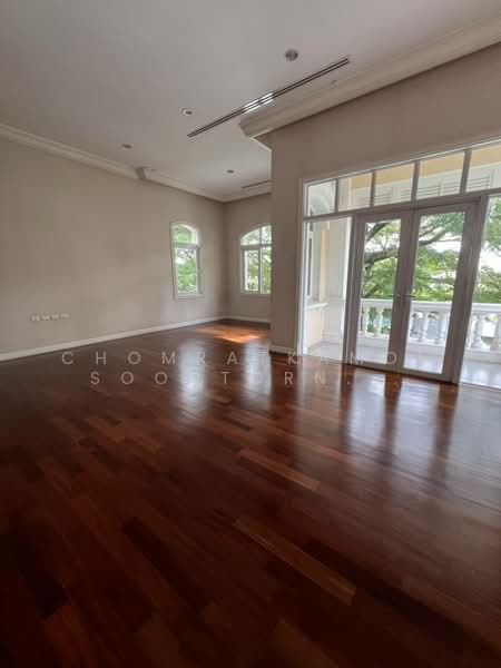 The Royal Residence, Bangkok, Prasert - Manukitch Road, Chorake Bua, Lat Phrao, Bangkok, 6 Bedrooms, 910 sqm, Single Detached House For Sale, by Chomratkamol Soontorntarawong (Gor), 500298121 - DDproperty.com