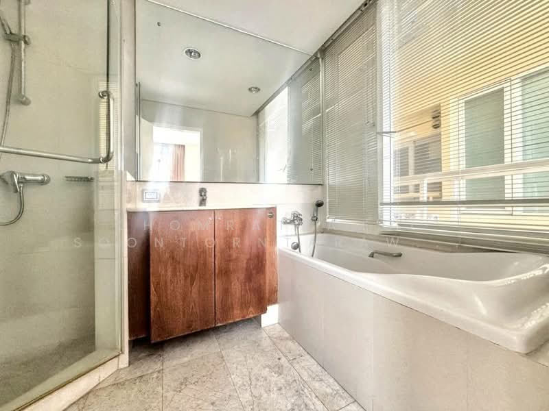 Wilshire Condominium, Bangkok, 80 Soi Sukhimvit 22, Khlong Toei, Khlong Toei, Bangkok, 2 Bedrooms, 132 sqm, Condo For Sale, by Chomratkamol Soontorntarawong (Gor), 500298127 - DDproperty.com