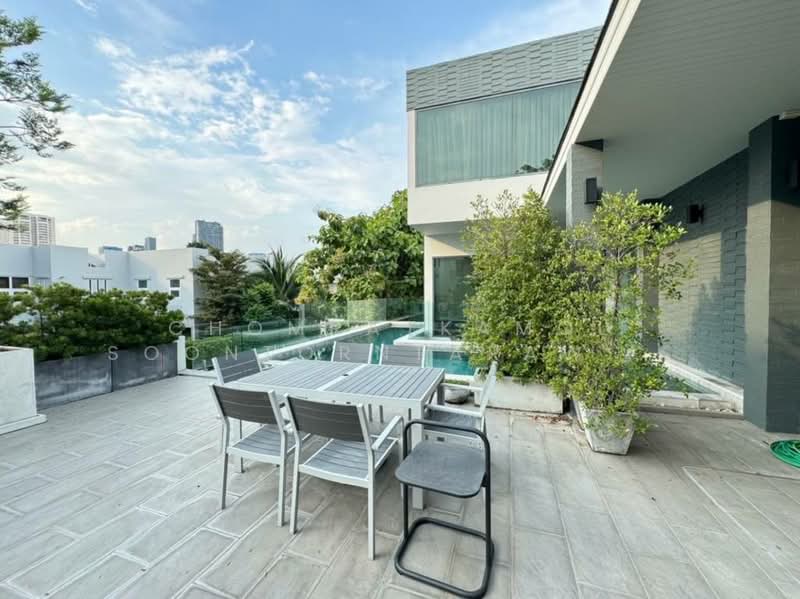 Noble Terra Rama 9-Ekamai, Bangkok, 299 Chamnian Soem Alley, Wang Thonglang, Wang Thonglang, Bangkok, 5 Bedrooms, 450 sqm, Single Detached House For Sale, by Chomratkamol Soontorntarawong (Gor), 500298142 - DDproperty.com