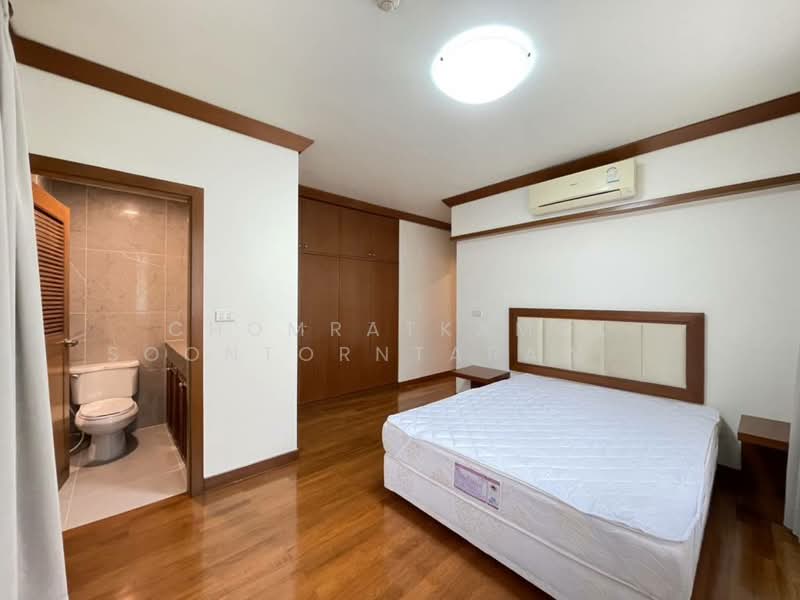 Villa Fourteen, Bangkok, Soi Sukhumvit 14, Khlong Toei, Bangkok, 4 Bedrooms, 300 sqm, Apartment For Rent, by Chomratkamol Soontorntarawong (Gor), 500298153 - DDproperty.com