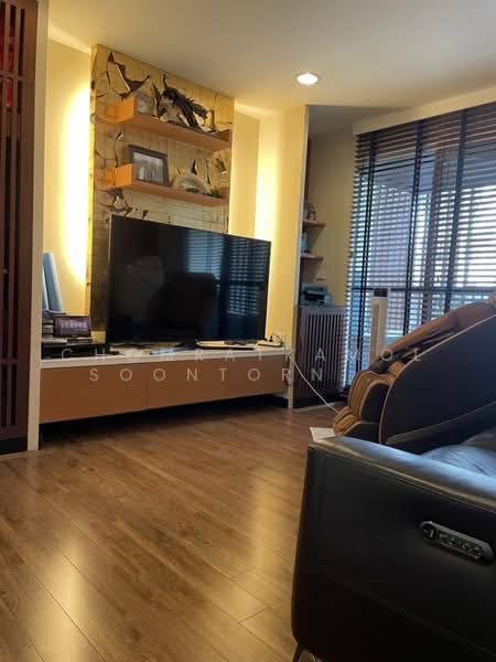 The Lanai Sathorn, Bangkok, Soi Yen Akart 2, Chong Nonsi, Yan Nawa, Bangkok, 3 Bedrooms, 267 sqm, Condo For Sale, by Chomratkamol Soontorntarawong (Gor), 500298154 - DDproperty.com