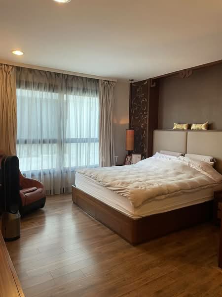 The Lanai Sathorn, Bangkok, Soi Yen Akart 2, Chong Nonsi, Yan Nawa, Bangkok, 3 Bedrooms, 267 sqm, Condo For Sale, by Chomratkamol Soontorntarawong (Gor), 500298154 - DDproperty.com