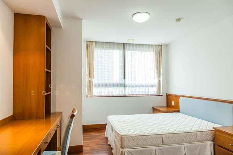 Krungthep Thani Tower, Bangkok, 56 Soi Sukhumvit 24, Khong Tan, Khlong Toei, Bangkok, 3 Bedrooms, 230 sqm, Condo For Rent, by Chomratkamol Soontorntarawong (Gor), 500298174 - DDproperty.com