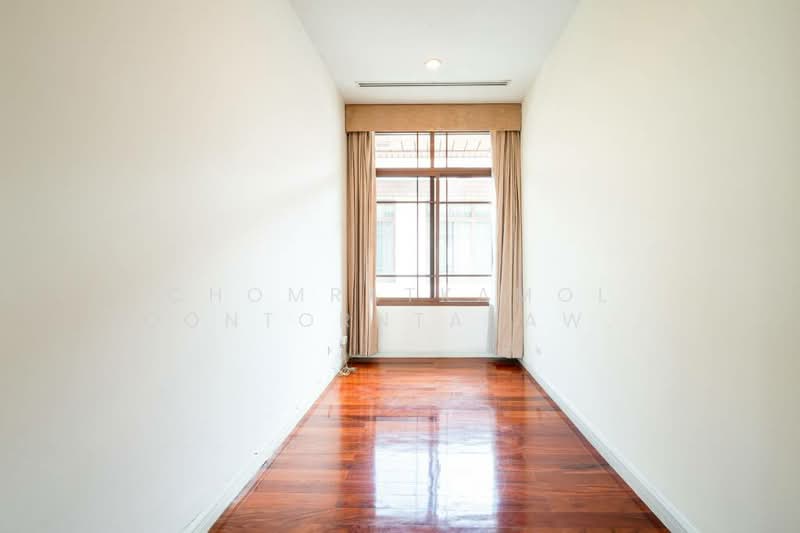 Baan Sansiri Sukhumvit 67, Bangkok, 32 Soi Sukhumvit 67, Phra Kanong Nua, Watthana, Bangkok, 4 Bedrooms, 490 sqm, Single Detached House For Rent, by Chomratkamol Soontorntarawong (Gor), 500298177 - DDproperty.com