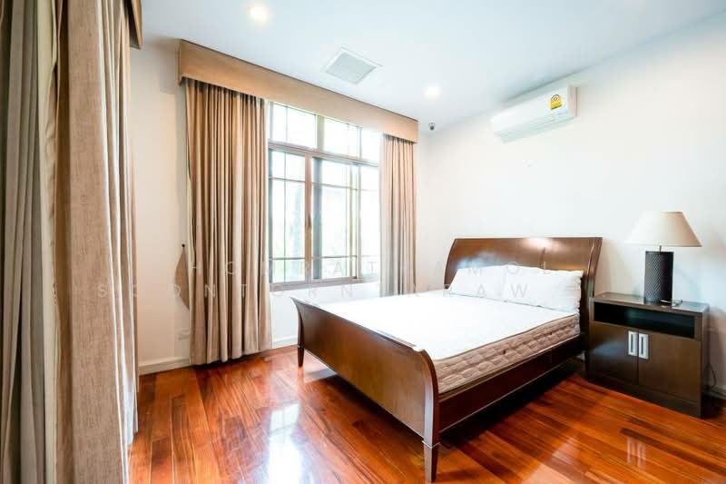 Baan Sansiri Sukhumvit 67, Bangkok, 32 Soi Sukhumvit 67, Phra Kanong Nua, Watthana, Bangkok, 4 Bedrooms, 490 sqm, Single Detached House For Rent, by Chomratkamol Soontorntarawong (Gor), 500298177 - DDproperty.com