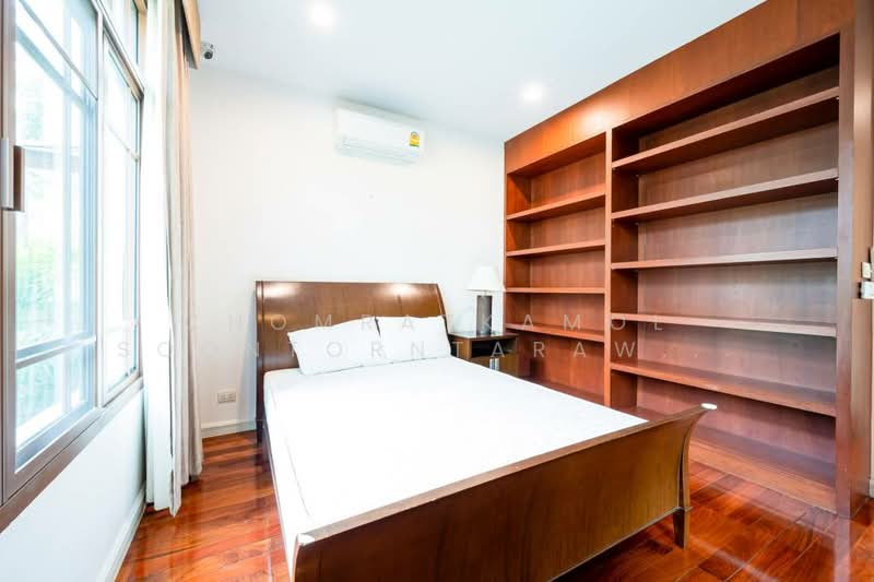 Baan Sansiri Sukhumvit 67, Bangkok, 32 Soi Sukhumvit 67, Phra Kanong Nua, Watthana, Bangkok, 4 Bedrooms, 490 sqm, Single Detached House For Rent, by Chomratkamol Soontorntarawong (Gor), 500298177 - DDproperty.com