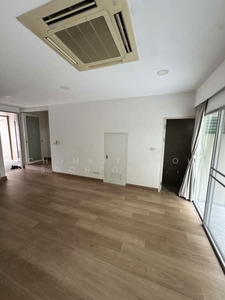 Noble Cube Pattanakarn, Bangkok, Phatthanakan Road, Suan Luang, Suan Luang, Bangkok, 3 Bedrooms, 180 sqm, Townhouse For Rent, by Chomratkamol Soontorntarawong (Gor), 500298199 - DDproperty.com