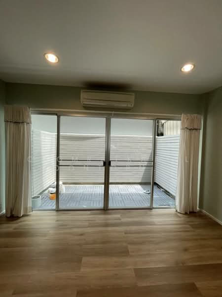 For Rent - Noble Cube Pattanakarn, Bangkok