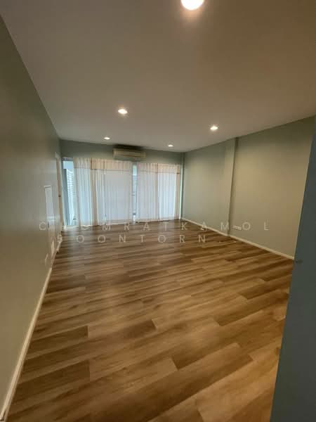 For Rent - Noble Cube Pattanakarn, Bangkok