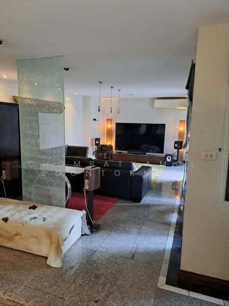 Baan Arthit, Bangkok, 27 To Sak Alley, Khlong Tan Nua, Watthana, Bangkok, 5 Bedrooms, 423 sqm, Condo For Sale, by Chomratkamol Soontorntarawong (Gor), 500298241 - DDproperty.com