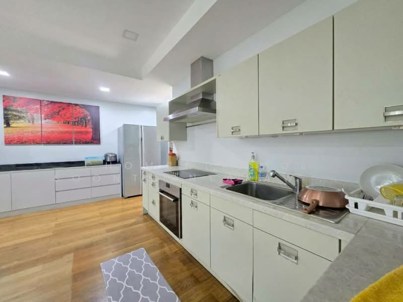 Ficus Lane, Bangkok, Soi Sukhumvit 44/1, Phra Kanong, Khlong Toei, Bangkok, 3 Bedrooms, 210 sqm, Condo For Rent, by Chomratkamol Soontorntarawong (Gor), 500298247 - DDproperty.com