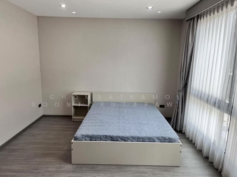 Landmark Ekamai-Ramindra, Bangkok, Sukhonthasawat Road, Lat Phrao, Lat Phrao, Bangkok, 3 Bedrooms, 168 sqm, Townhouse For Sale, by Chomratkamol Soontorntarawong (Gor), 500298256 - DDproperty.com