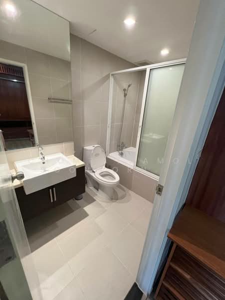 Noble Remix, Bangkok, 772 Soi Sukhumvit 36, Sukhumvit Road, Khong Tan, Khlong Toei, Bangkok, 2 Bedrooms, 86 sqm, Condo For Rent, by Chomratkamol Soontorntarawong (Gor), 500298262 - DDproperty.com