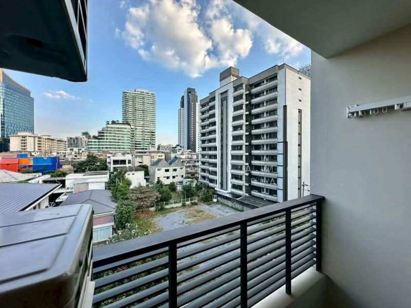 Runesu Thonglor 5 : รูเนะสุ ทองหล่อ 5, กรุงเทพ, 82 ซอย พร้อมมิตร, คลองตันเหนือ, วัฒนา, กรุงเทพ, 48 ตร.ม., คอนโด ขาย, โดย Chomratkamol Soontorntarawong (Gor), 500298284 - DDproperty.com