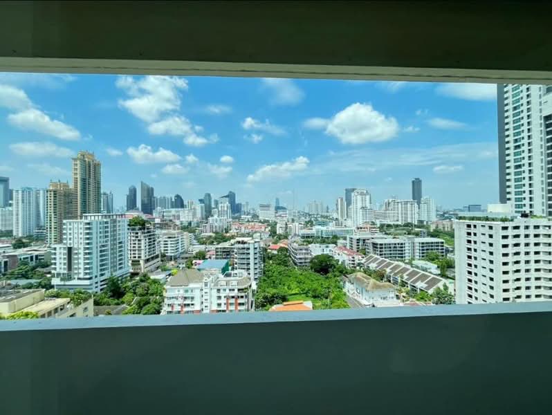 D.S. Tower 1 Sukhumvit 33, Bangkok, Soi Phrom Chit, Khlong Tan Nua, Watthana, Bangkok, 3 Bedrooms, 204 sqm, Condo For Sale, by Chomratkamol Soontorntarawong (Gor), 500298289 - DDproperty.com