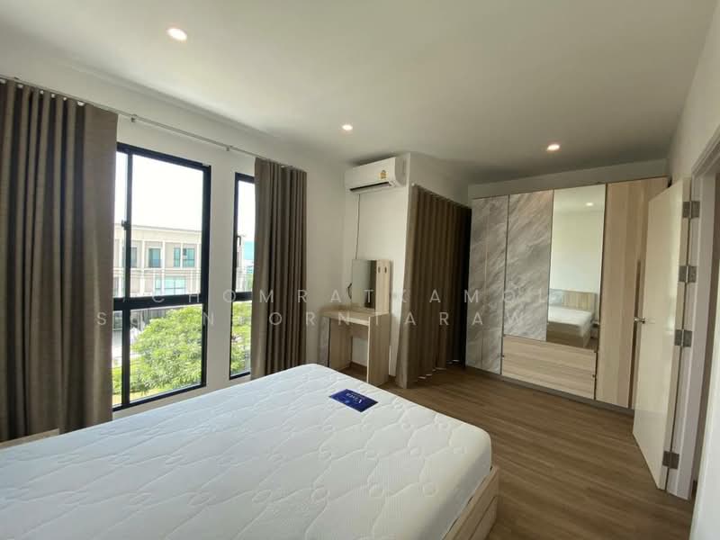 Patio Srinakarin-Rama 9, Bangkok, Krungthep Kreetha Road, Hua Mak, Bang Kapi, Bangkok, 3 Bedrooms, 141 sqm, Townhouse For Rent, by Chomratkamol Soontorntarawong (Gor), 500298302 - DDproperty.com