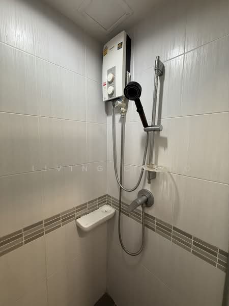 Lumpini Place Srinakarin-Huamak Station, Bangkok, Srinakarin Road, Suan Luang, Suan Luang, Bangkok, 1 Bedroom, 26 sqm, Condo For Rent, by Living Condo, 500298371 - DDproperty.com