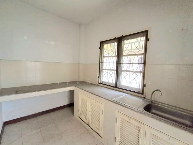 Baan Sathaporn Rangsit, Pathum Thani, Soi Rangsit-Nakhon Nayok 73, Bang Yitho, Thanyaburi, Pathum Thani, 3 Bedrooms, 170 sqm, Single Detached House For Sale, by กรกฤตย์ บุญสระ, 500298380 - DDproperty.com