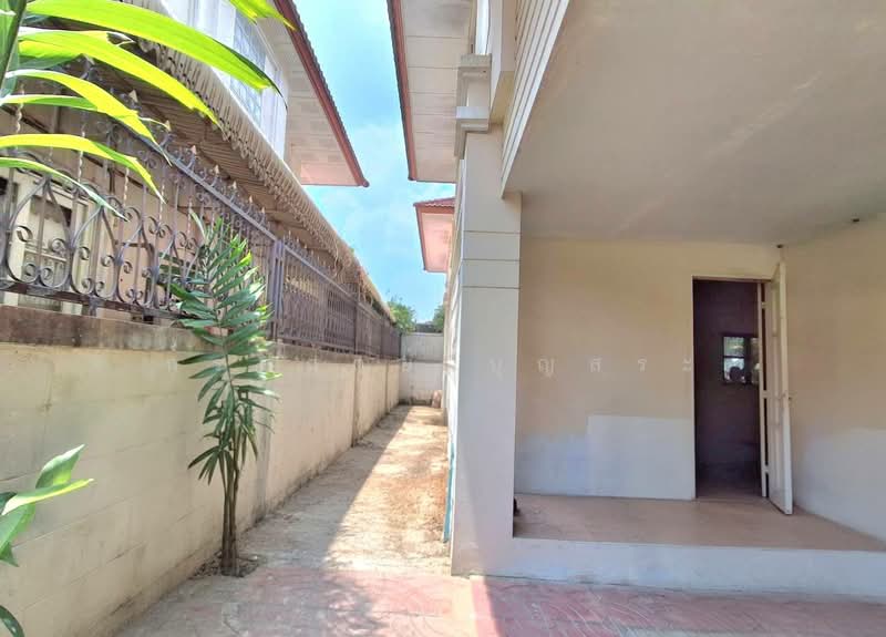 Baan Sathaporn Rangsit, Pathum Thani, Soi Rangsit-Nakhon Nayok 73, Bang Yitho, Thanyaburi, Pathum Thani, 3 Bedrooms, 170 sqm, Single Detached House For Sale, by กรกฤตย์ บุญสระ, 500298380 - DDproperty.com