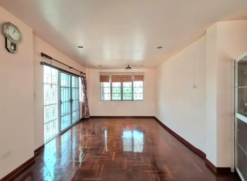 Baan Sathaporn Rangsit, Pathum Thani, Soi Rangsit-Nakhon Nayok 73, Bang Yitho, Thanyaburi, Pathum Thani, 4 Bedrooms, 310 sqm, Single Detached House For Sale, by กรกฤตย์ บุญสระ, 500298383 - DDproperty.com