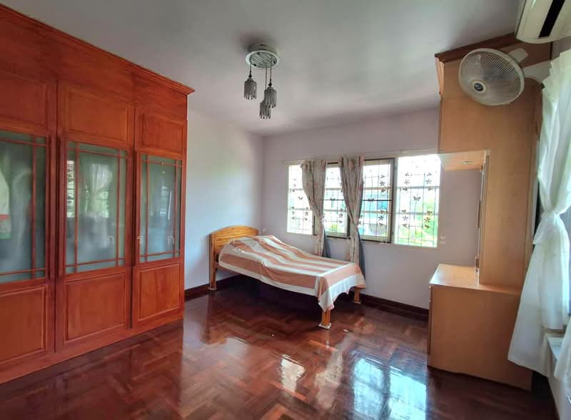 Baan Sathaporn Rangsit, Pathum Thani, Soi Rangsit-Nakhon Nayok 73, Bang Yitho, Thanyaburi, Pathum Thani, 4 Bedrooms, 310 sqm, Single Detached House For Sale, by กรกฤตย์ บุญสระ, 500298383 - DDproperty.com