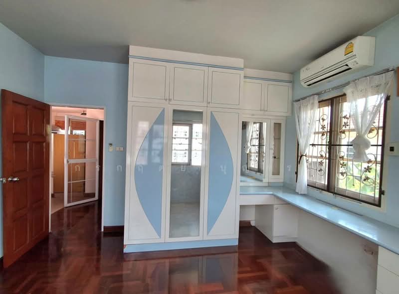 Baan Sathaporn Rangsit, Pathum Thani, Soi Rangsit-Nakhon Nayok 73, Bang Yitho, Thanyaburi, Pathum Thani, 4 Bedrooms, 310 sqm, Single Detached House For Sale, by กรกฤตย์ บุญสระ, 500298383 - DDproperty.com