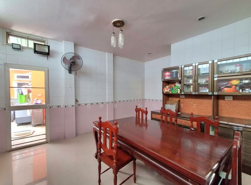Baan Sathaporn Rangsit, Pathum Thani, Soi Rangsit-Nakhon Nayok 73, Bang Yitho, Thanyaburi, Pathum Thani, 4 Bedrooms, 310 sqm, Single Detached House For Sale, by กรกฤตย์ บุญสระ, 500298383 - DDproperty.com