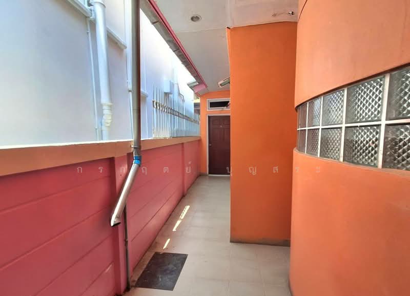 Baan Sathaporn Rangsit, Pathum Thani, Soi Rangsit-Nakhon Nayok 73, Bang Yitho, Thanyaburi, Pathum Thani, 4 Bedrooms, 310 sqm, Single Detached House For Sale, by กรกฤตย์ บุญสระ, 500298383 - DDproperty.com