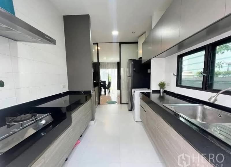 Mantana Srinakarin - Bangna, Samut Prakan, 159 Wat Nam Daeng Road, Bang Kaeo, Bang Plee, Samut Prakan, 4 Bedrooms, 238 sqm, Single Detached House For Rent, by Hero Realtor Co., Ltd., 500298400 - DDproperty.com