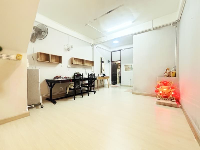 หมู่บ้านเสริมสิน สะพานขวา, Bangkok, Bang Sue, Bangkok, 2 Bedrooms, 100 sqm, Townhouse For Sale, by The Best Property เปิ้ล, 500298405 - DDproperty.com