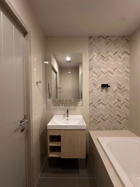 Oka Haus Sukhumvit 36, Bangkok, 3399 Rama 4 Road, Khong Tan, Khlong Toei, Bangkok, 1 Bedroom, 35 sqm, Condo For Rent, by Apisit Premudom, 500298437 - DDproperty.com
