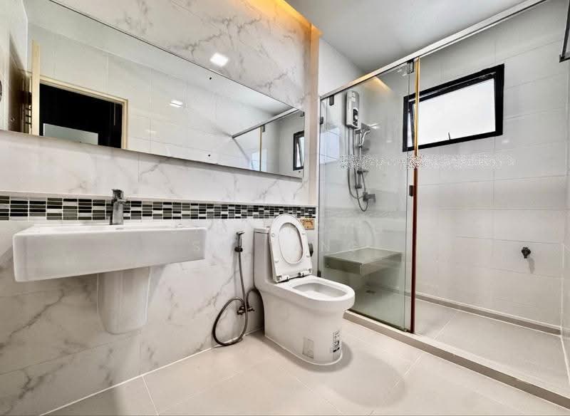 Manthana Ramintra-Wongwean, bangkok, Kanchanaphisek Road, Khan Na Yao, Bangkok, 6 Bedrooms, 330 sqm, Single Detached House For Rent, by Sirithong Saetang, 500298465 - DDproperty.com